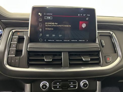 Used 2024 GMC Yukon SLT w/ SLT Premium Package AWD/4WD image 22