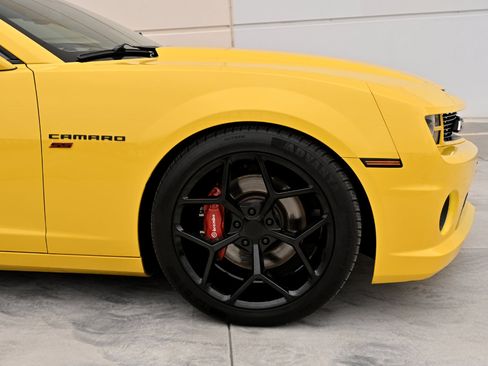 Used 2012 Chevrolet Camaro SS w/ RS Package image 34