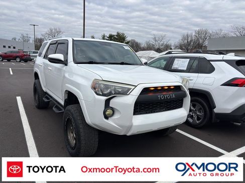 Used 2016 Toyota 4Runner SR5 image 1