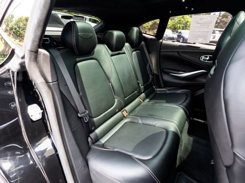 Used 2021 Aston Martin DBX AWD/4WD image 48