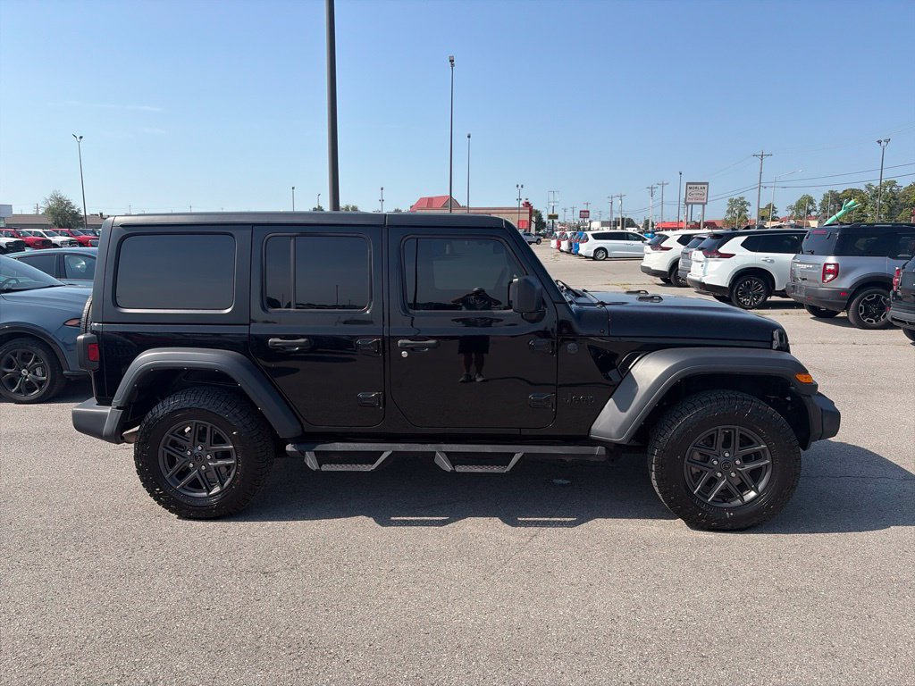 Used 2024 Jeep Wrangler Unlimited Sport AWD/4WD image 7