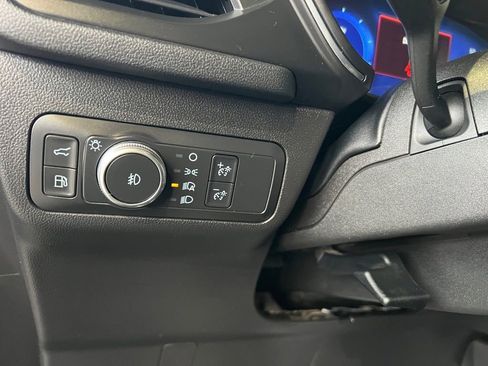 Used 2020 Ford Escape Titanium image 39