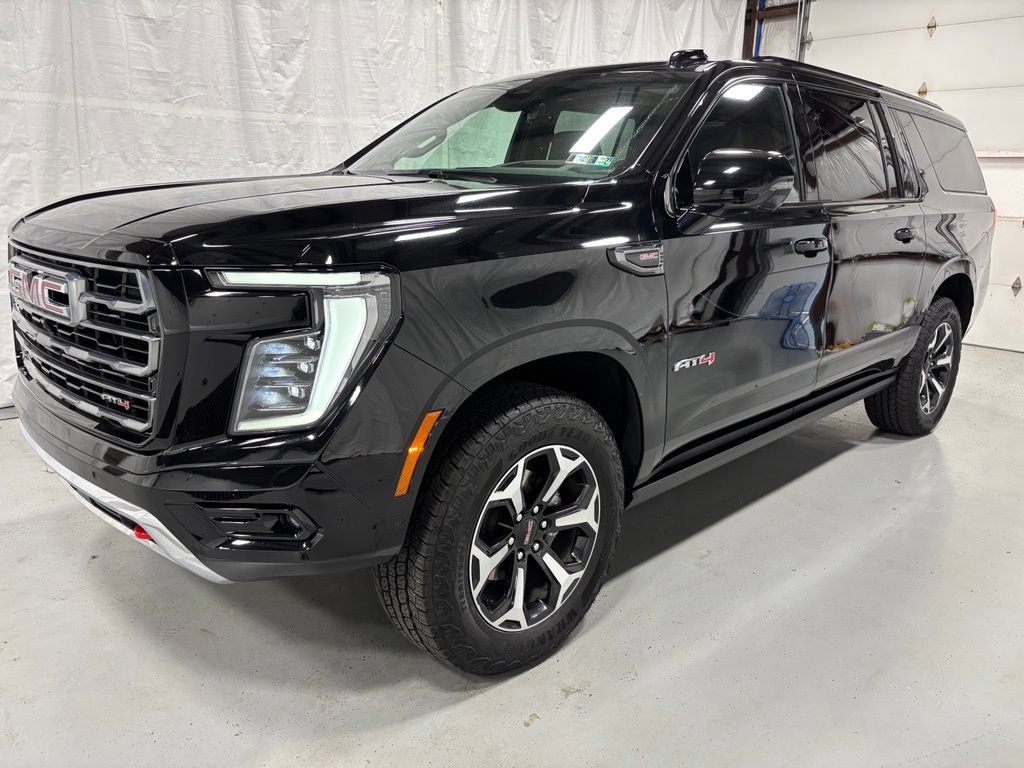 Used 2026 GMC Yukon XL AT4 w/ AT4 Premium Package AWD/4WD image 3