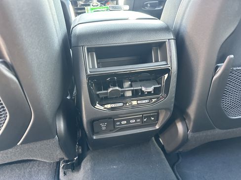 New 2026 Jeep Grand Cherokee Limited image 28