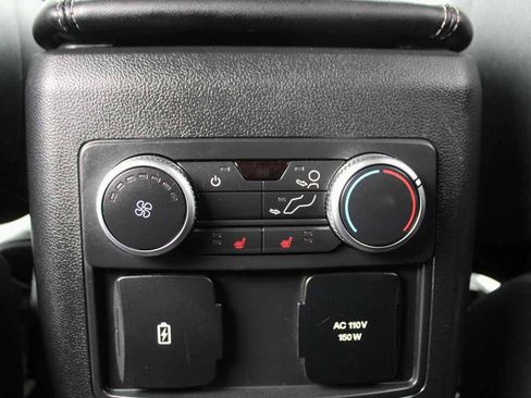 Used 2020 Ford Explorer Limited w/ Hybrid Equipment Group 310A AWD/4WD image 32