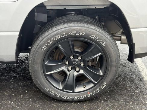 Used 2022 RAM 1500 Big Horn AWD/4WD image 11