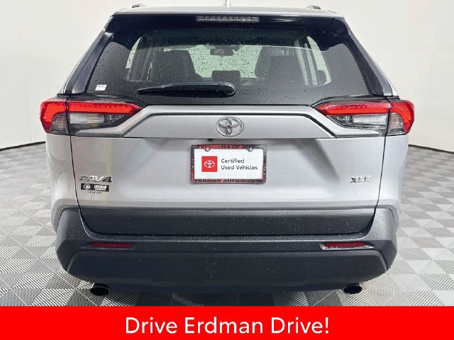 Certified 2021 Toyota RAV4 XLE Premium FWD image 22