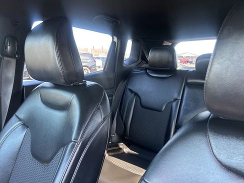 Used 2023 Jeep Compass Altitude image 12