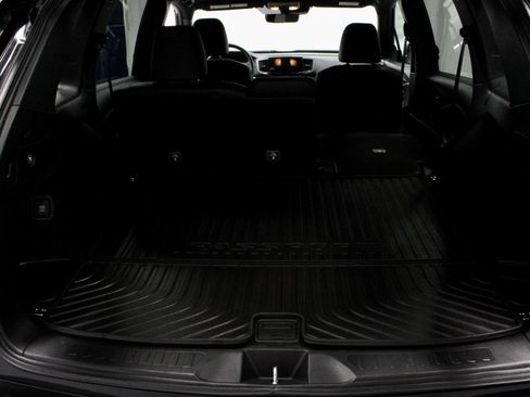Used 2023 Honda Passport EX-L image 15