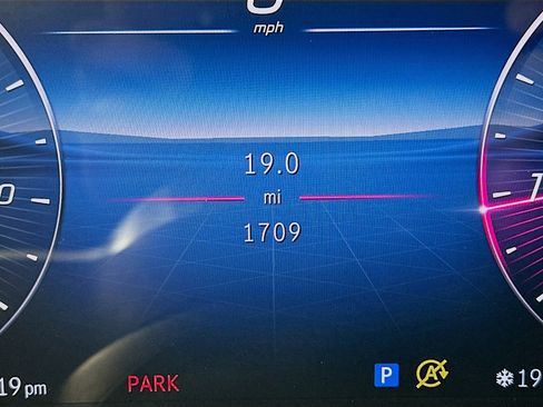 Certified 2026 Mercedes-Benz GLC 300 4MATIC image 15