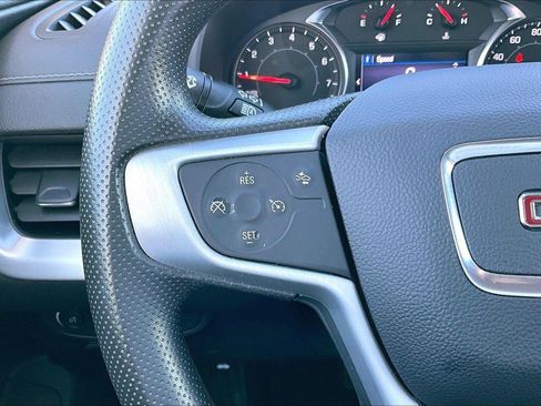 Used 2023 GMC Terrain SLE w/ Driver Convenience Package image 19