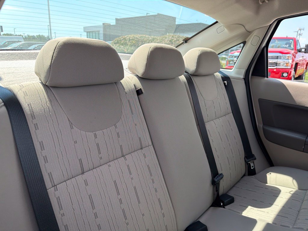 Used 2009 Ford Focus SE FWD image 15