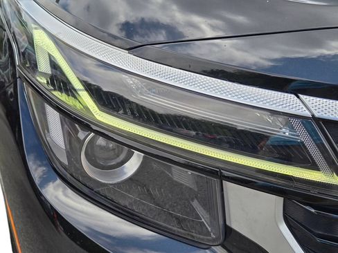 Certified 2024 Kia Seltos S FWD image 5