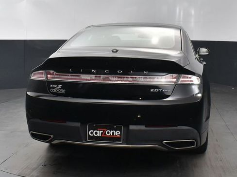 Used 2018 Lincoln MKZ Select w/ Select Plus Package AWD/4WD image 4