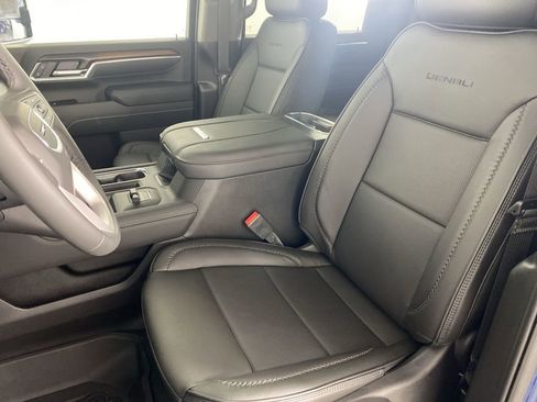 New 2025 GMC Sierra 2500 Denali w/ Denali Reserve Package image 22
