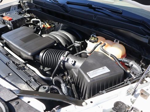 Used 2021 Chevrolet Suburban High Country w/ Premium Package image 12