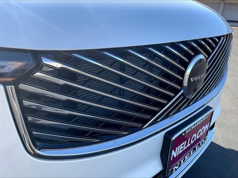 New 2026 Volvo XC90 T8 Plus w/ Protection Package Premier image 34