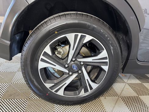 Used 2024 Subaru Crosstrek 2.0i Premium image 31