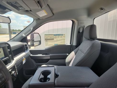 New 2026 Ford F250 XL w/ STX Appearance Package AWD/4WD image 11