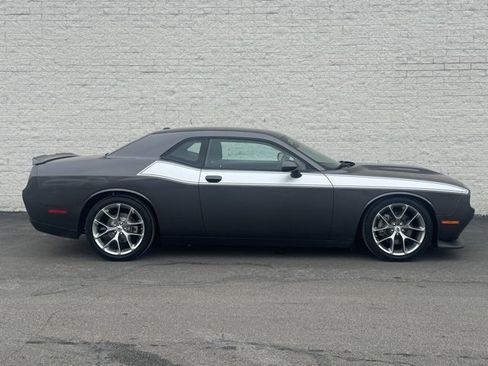 Used 2022 Dodge Challenger GT image 7