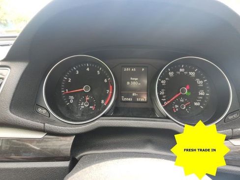Used 2017 Volkswagen Passat 1.8T SE image 4