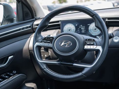 Certified 2024 Hyundai Tucson Limited AWD/4WD image 18