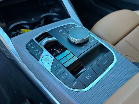 Used 2025 BMW 440i xDrive Convertible w/ Premium Package image 39