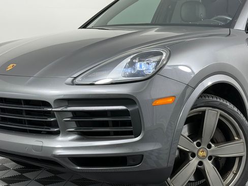 Certified 2022 Porsche Cayenne image 11