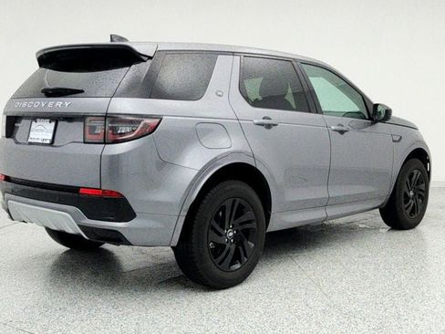 Used 2025 Land Rover Discovery Sport S image 5