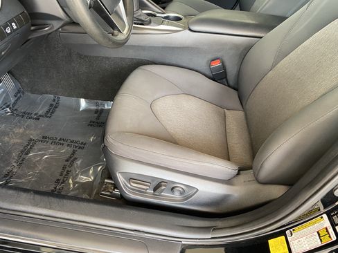 Used 2023 Toyota Camry LE FWD image 21