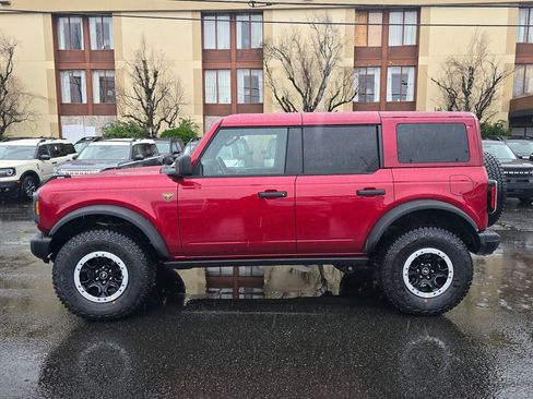 New 2026 Ford Bronco Badlands image 8