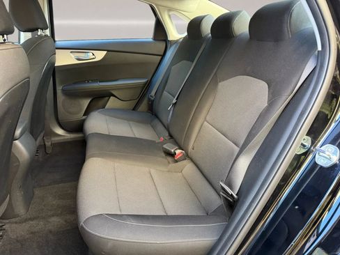Used 2023 Kia Forte LXS FWD image 12