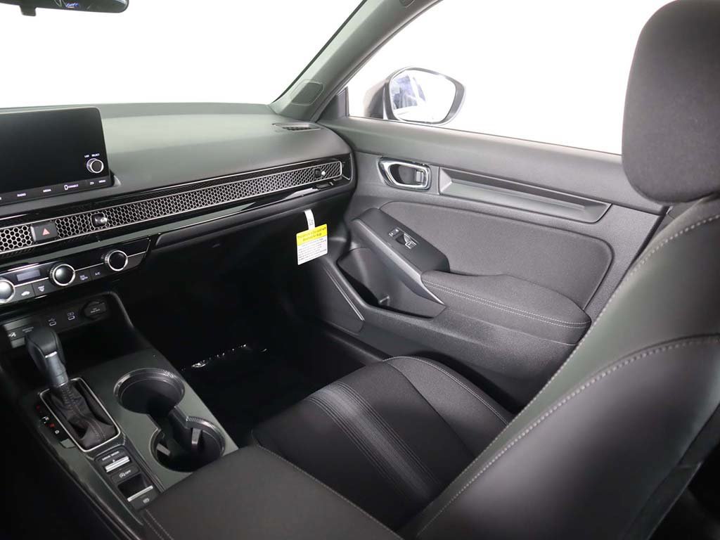 Certified 2025 Honda Civic Sport image 32