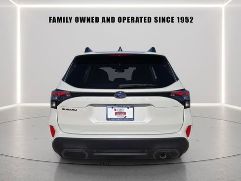 Certified 2025 Subaru Forester Limited image 3