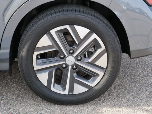 Used 2023 Hyundai Kona SE w/ Cargo Package FWD image 15
