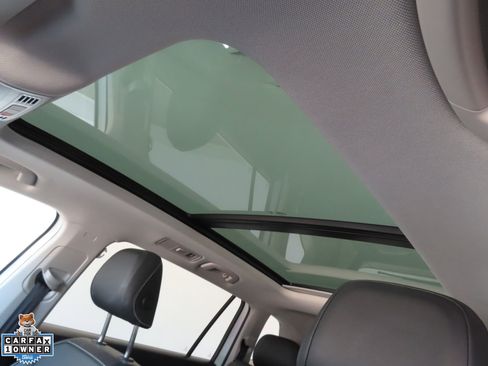 Certified 2023 Volkswagen Tiguan SE w/ Panoramic Sunroof Package FWD image 20