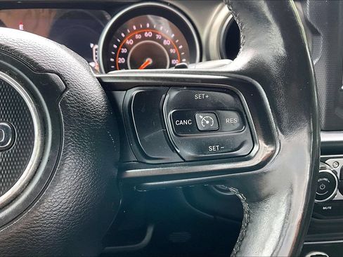 Used 2018 Jeep Wrangler Unlimited Sport S AWD/4WD image 12