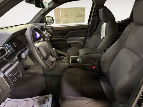 New 2025 Toyota Tacoma SR5 image 9