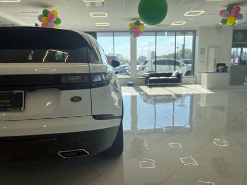 Used 2020 Land Rover Range Rover Velar R-Dynamic S AWD/4WD image 14