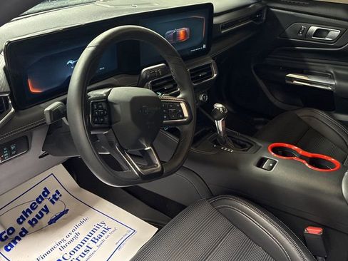 Used 2024 Ford Mustang GT Premium image 10