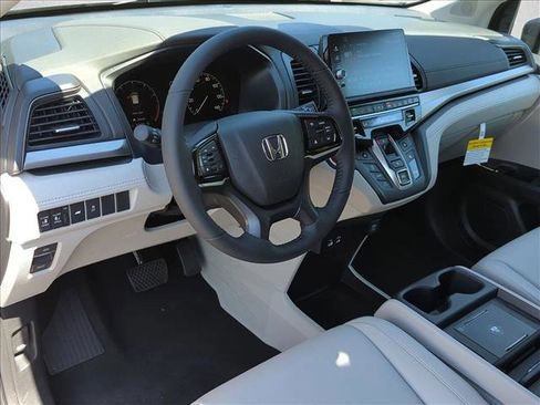 New 2026 Honda Odyssey EX-L image 3