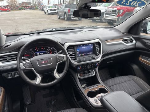 Certified 2023 GMC Acadia SLE w/ Driver Convenience Package image 14