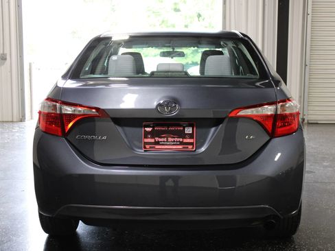 Used 2015 Toyota Corolla LE FWD image 4