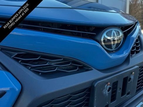 Used 2024 Toyota Camry SE image 11