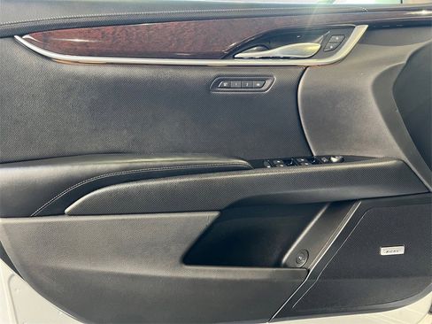 Used 2017 Cadillac XTS Luxury image 20