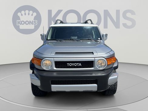 Used 2010 Toyota FJ Cruiser 4WD w/ Upgrade Pkg 2 image 11