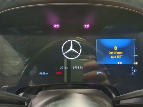Used 2023 Mercedes-Benz EQS 580 4MATIC Sedan w/ Exclusive Trim Package image 16