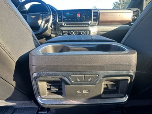 Used 2024 Chevrolet Silverado 1500 High Country image 14