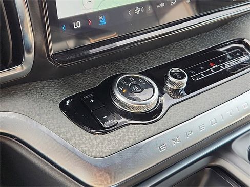 New 2025 Ford Expedition Tremor image 7