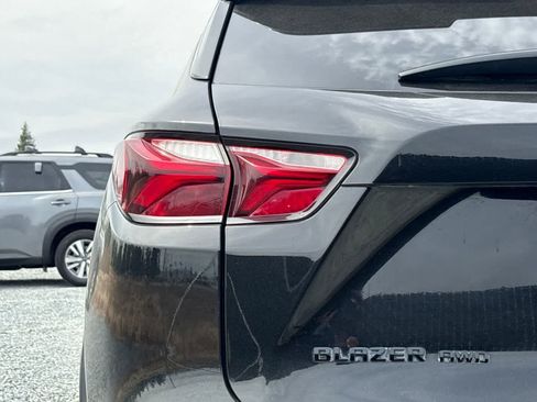 Used 2019 Chevrolet Blazer RS AWD/4WD image 13